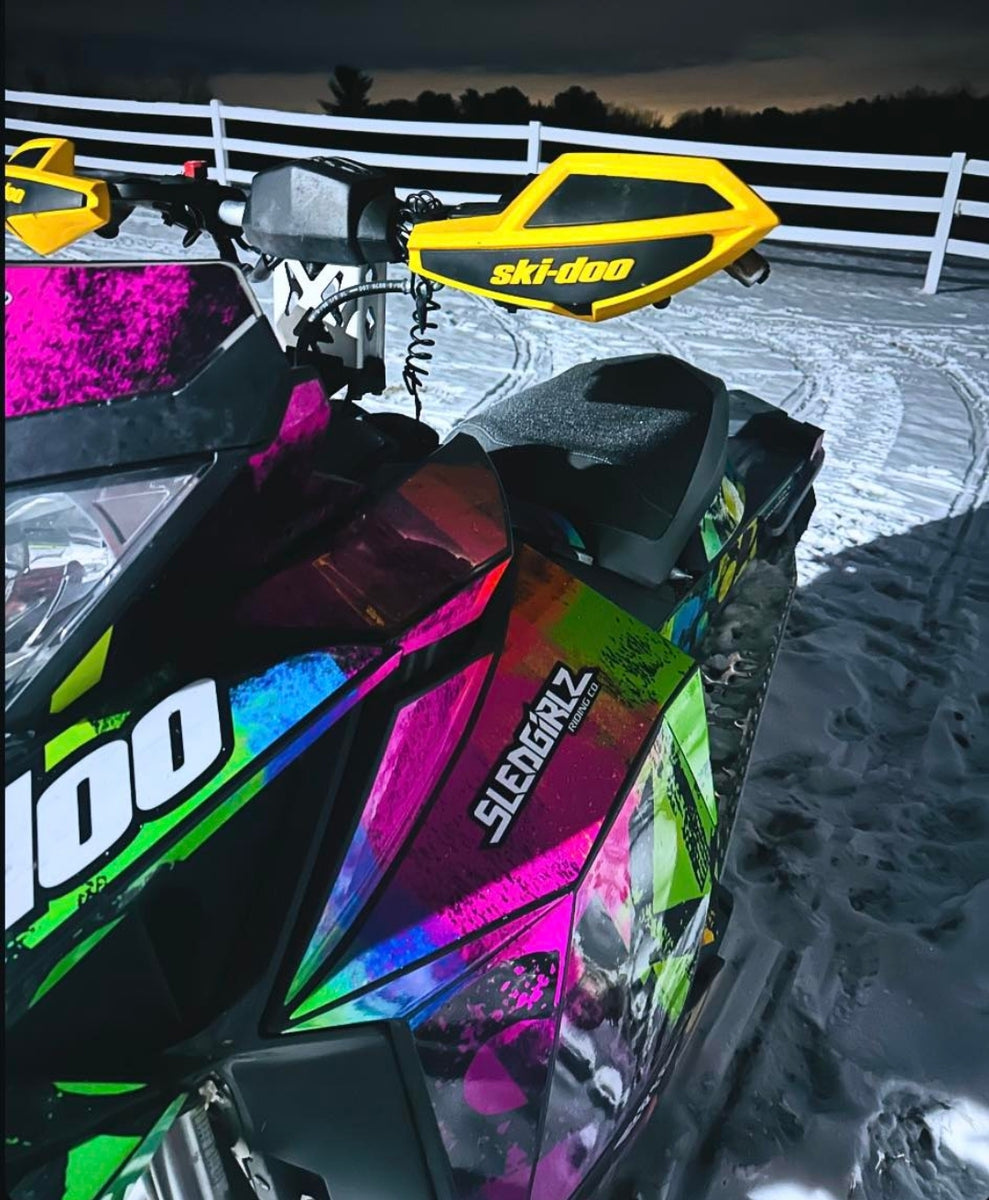 Large Decal – Sled Girlz Riding Co.
